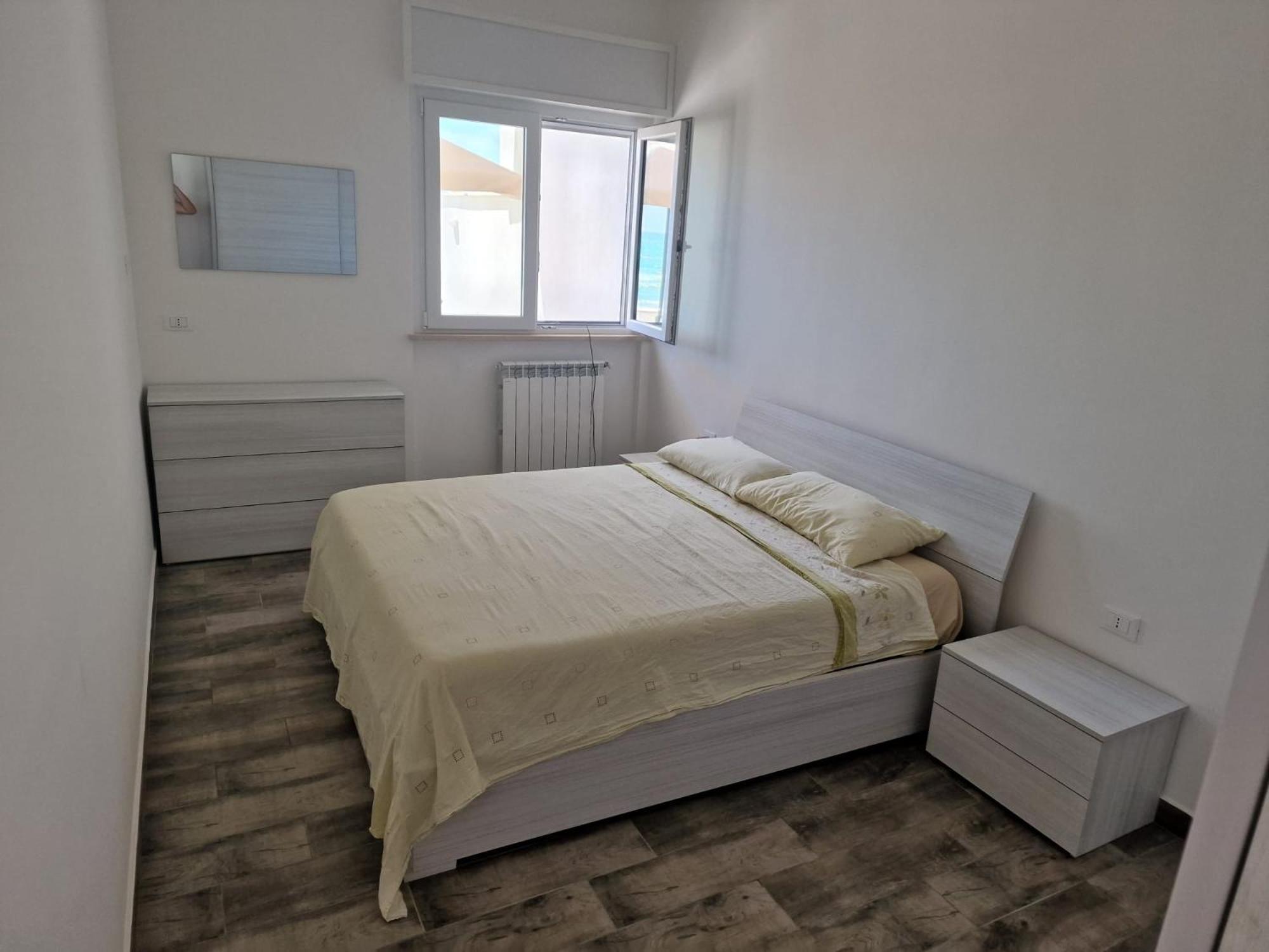 The Suite On The Beach Торваяника Экстерьер фото