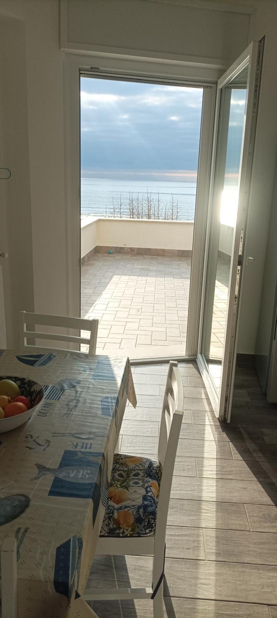 The Suite On The Beach Торваяника Экстерьер фото