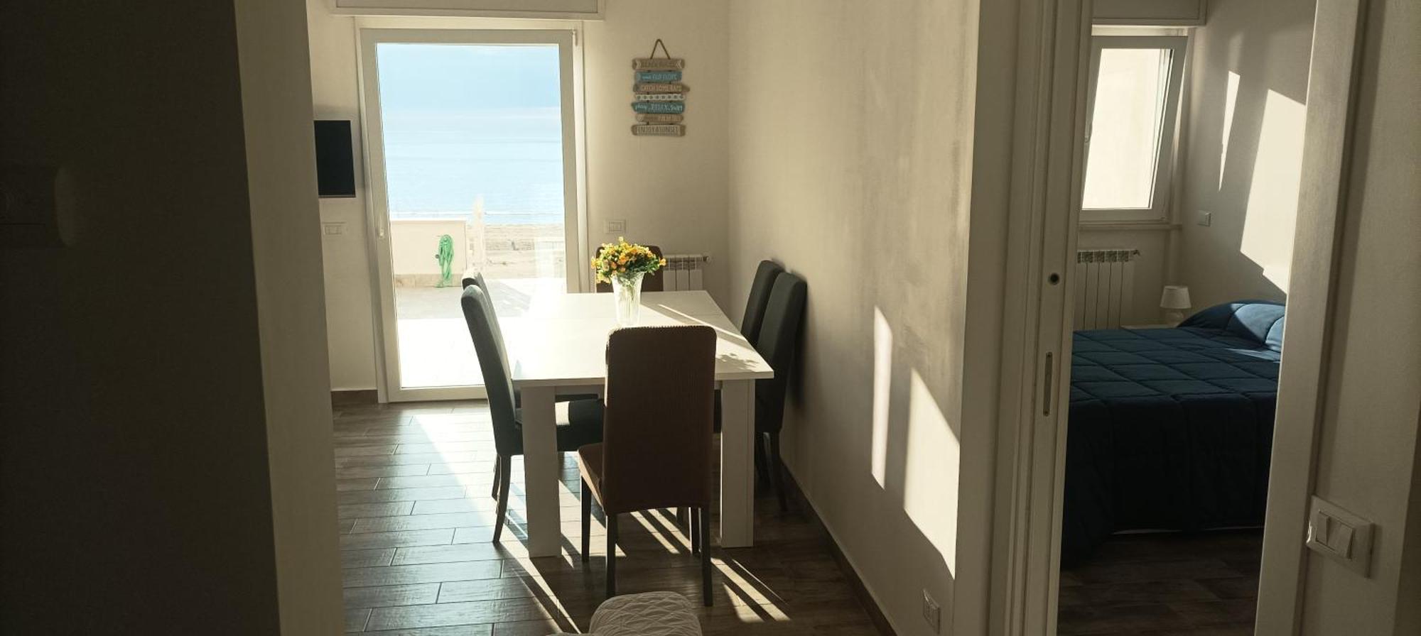 The Suite On The Beach Торваяника Экстерьер фото