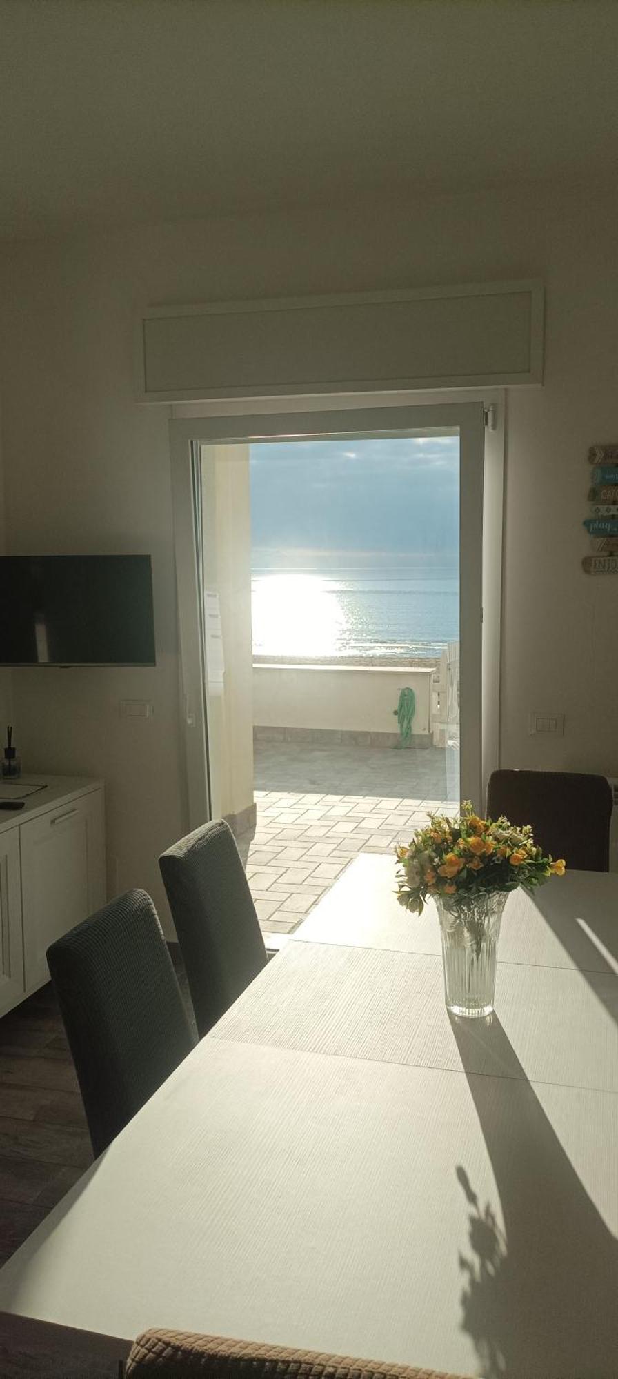 The Suite On The Beach Торваяника Экстерьер фото
